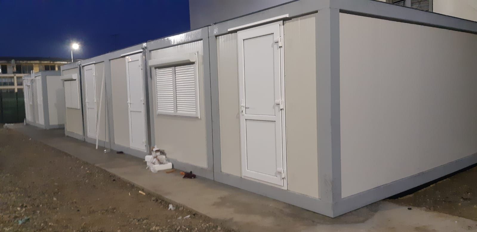 Vând container modular , monobloc , cu sau fără grup sanitar