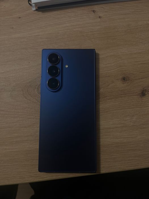 Vand Galaxy Z Fold7 Utilizat de cateva ori, Stare Excelenta