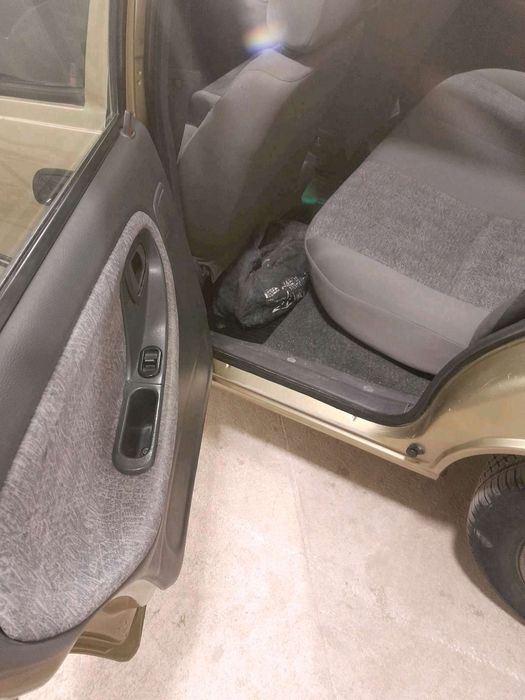 Nixsiya 1 sotiladi zur turibdi xarajati yuq bartur bor pachka laboga