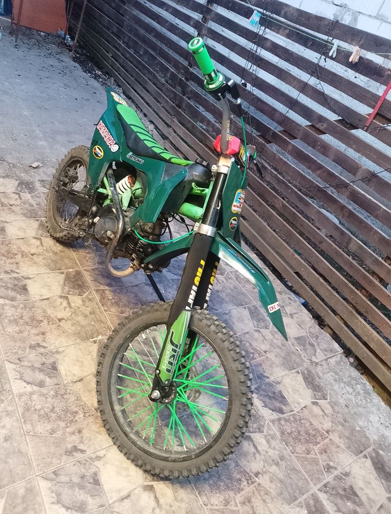 Vând motocross 125cc în stare foarte buna