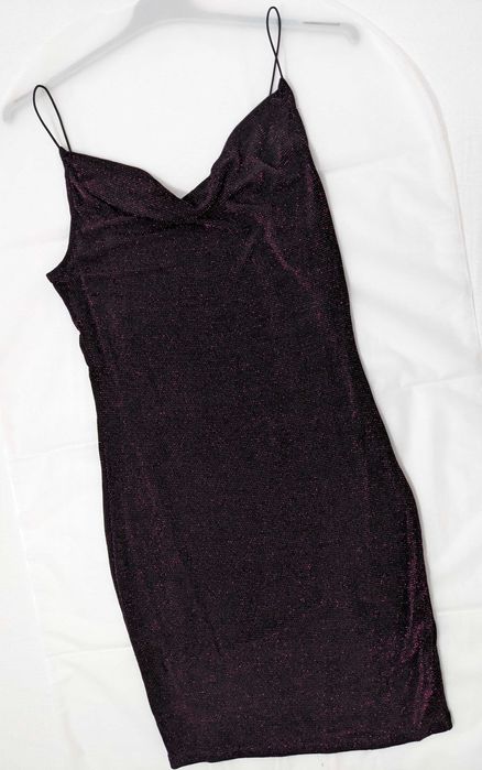 Rochie nouă H&M Divided, mărime S/M, neagră cu fir metalic