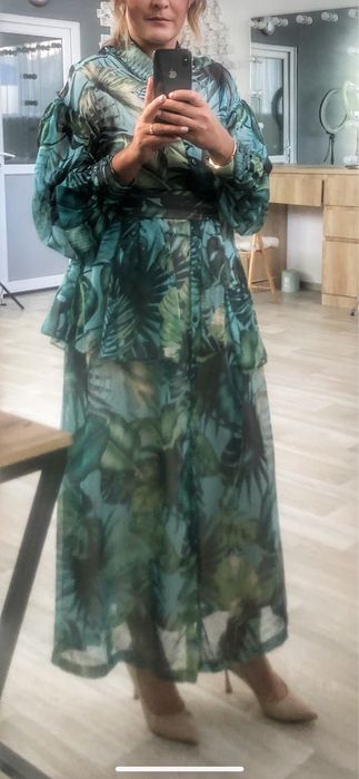 Дизайнерское платье от Aida Kaumenova отдам за 30.000.Ткань натур.шелк