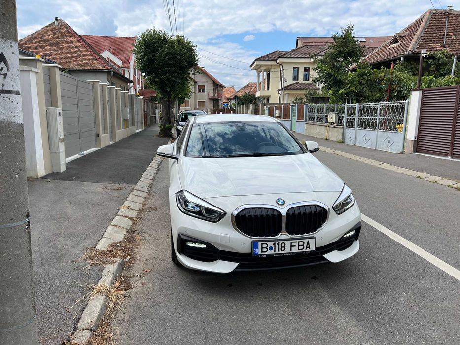 BMW Seria 1 118i HATCH Linia Model Advantage