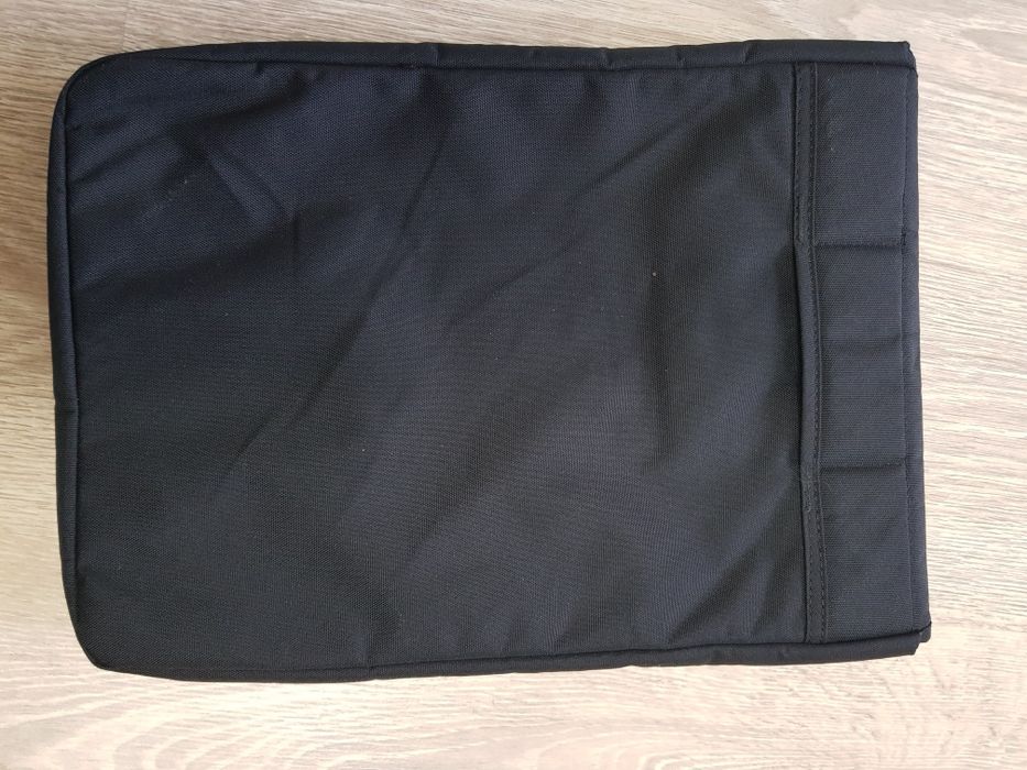 Противоударен калъф,чанта за таблет или лаптоп jack wolfskin