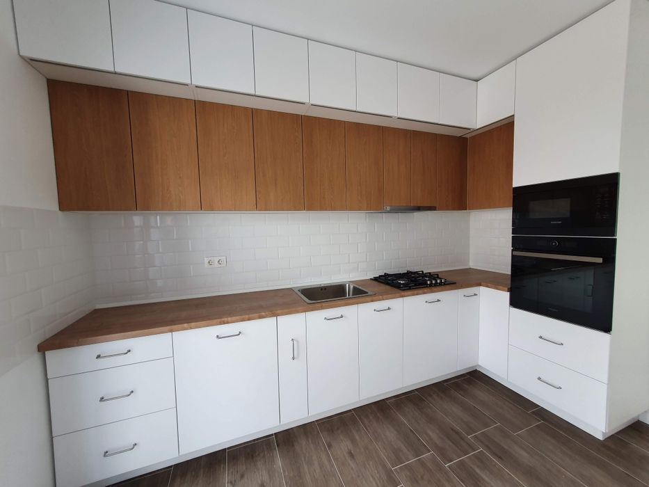 Mobila la comanda, bucătărie, dressing, baie, hol, living etc