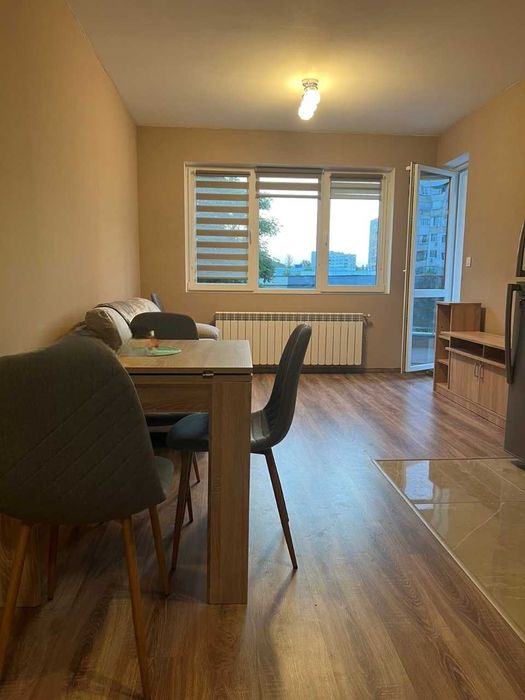 Дава се под наем Тристаен апартамент в София, Дружба 2 - 80 кв.м за 918 € - Снимка #1