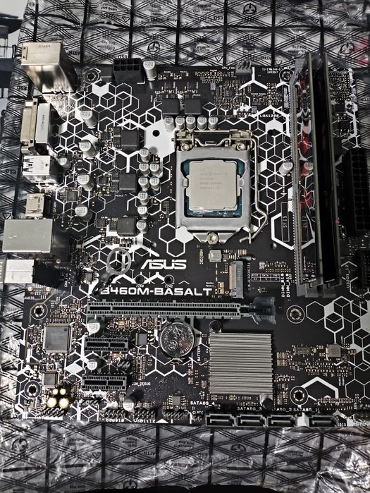 Продаю комплект материнская плата, процессор, оперативная память