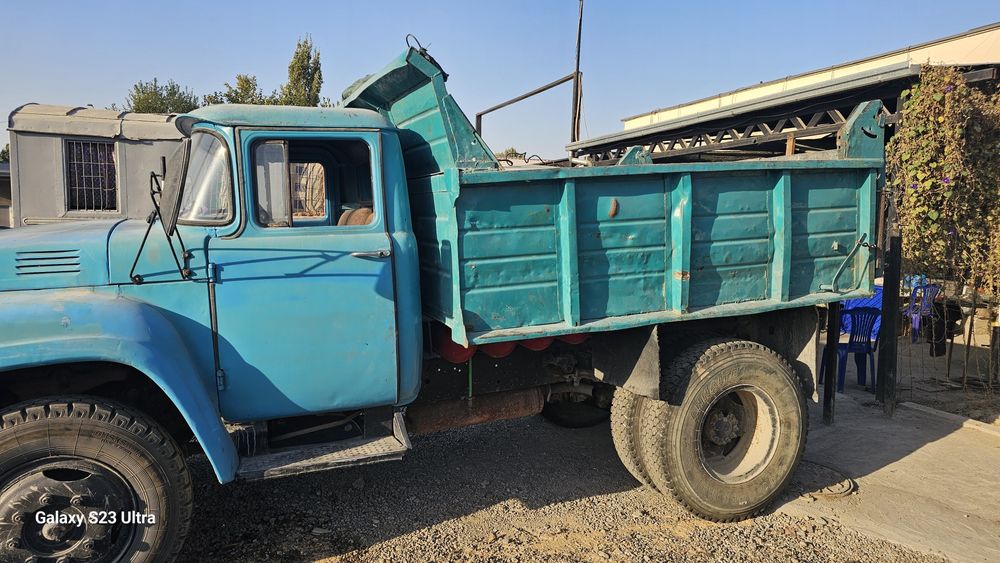 Продаётся Зил срочно