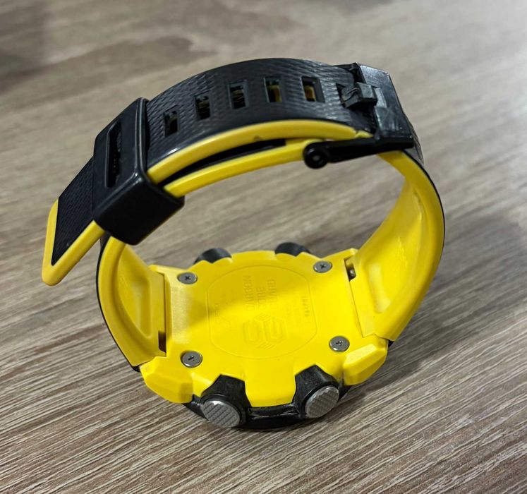 Часовник Casio G-Shock GA-2000-1A9ER