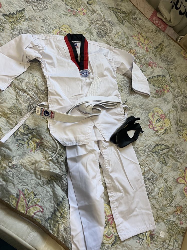 Форма для тхэквондо кимоно
