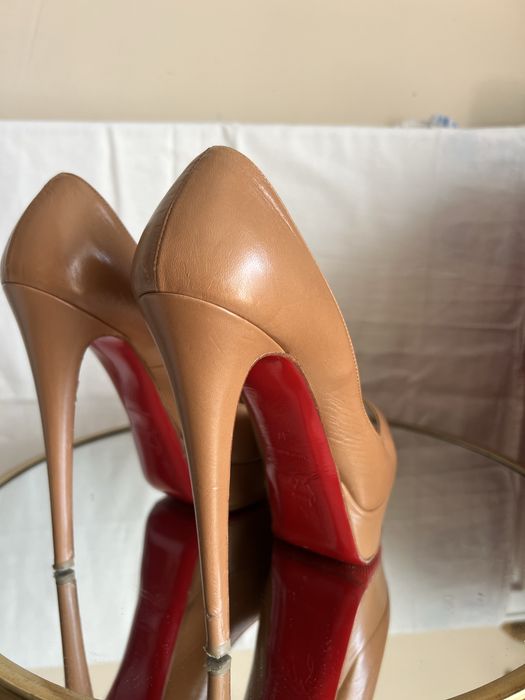 Christian Louboutin pumps size 37