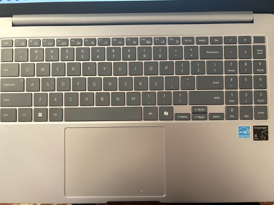 Galaxy book 4 edge 15,6 AI 1tb ssd 16gb ram