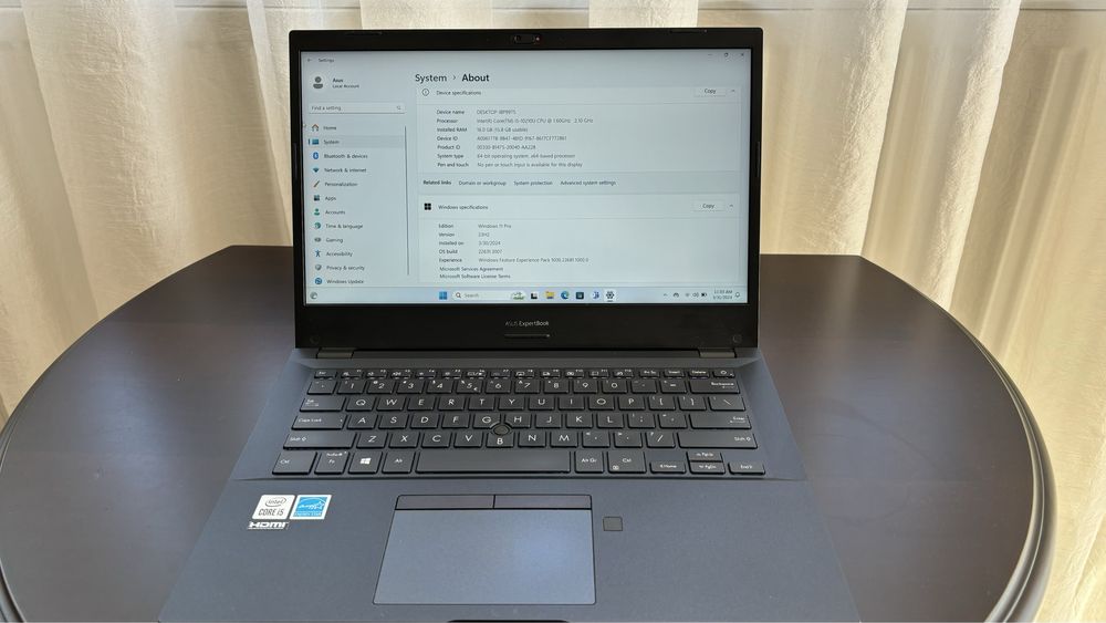 Laptop ultraportabil ASUS ExpertBook P2451FA garantie