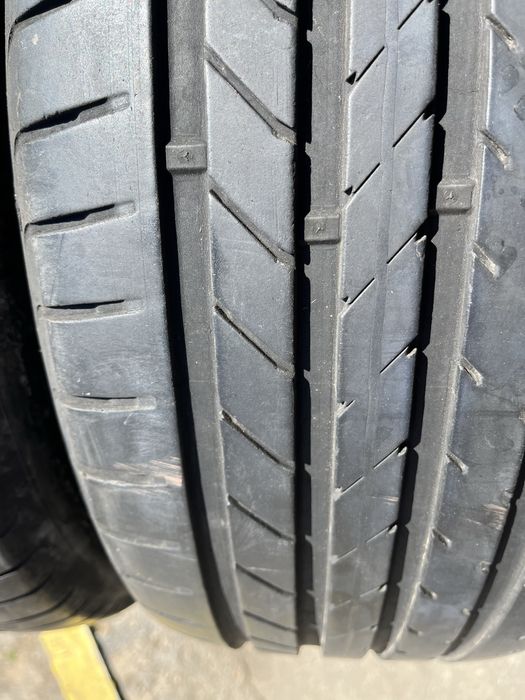 2 бр. летни гуми 235/45/19 GoodYear MOE RSC DOT 0918 6 mm
