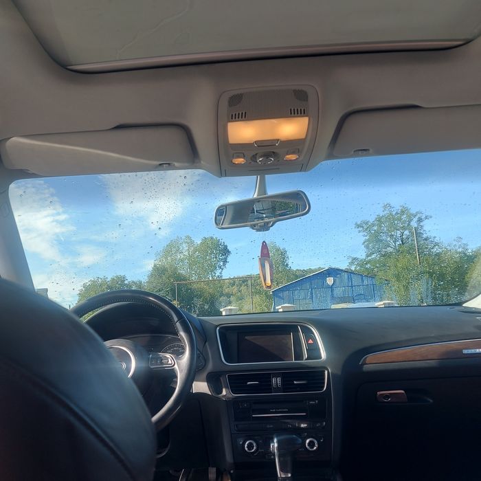 Vând Audi Q5 2013