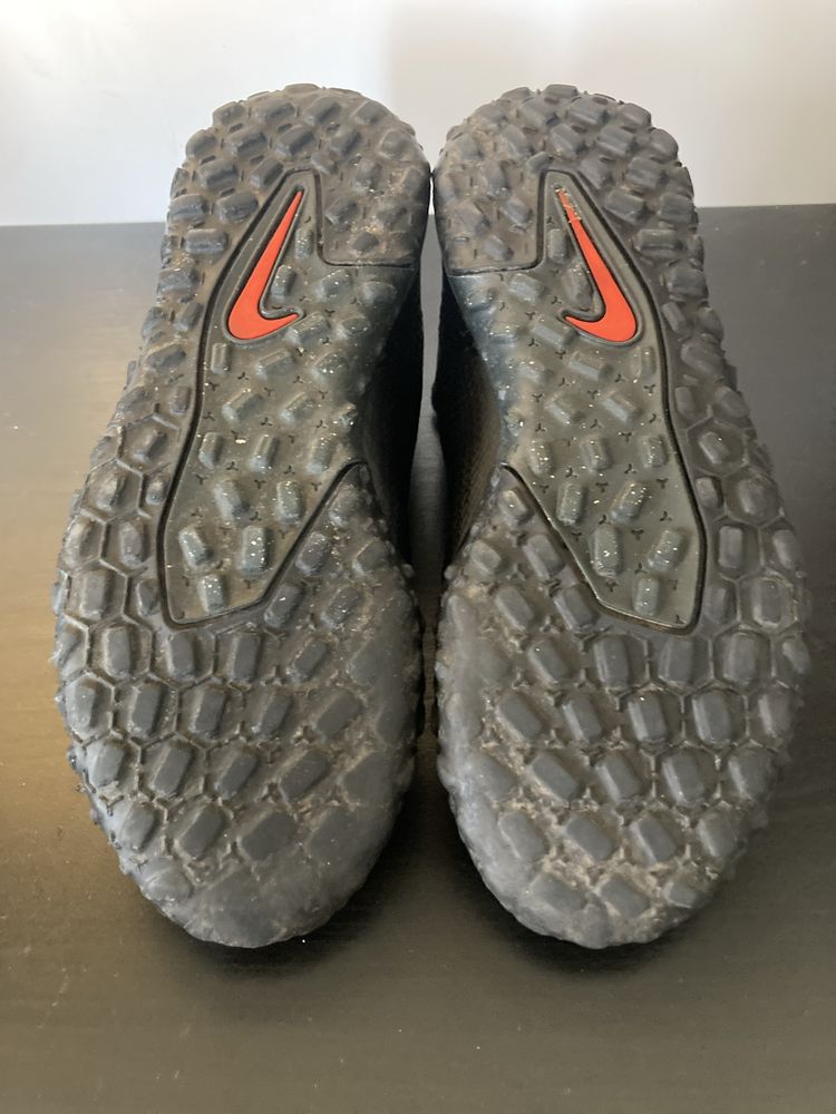 Ghete de FootBall NIKE Phantom GT mărimea 33