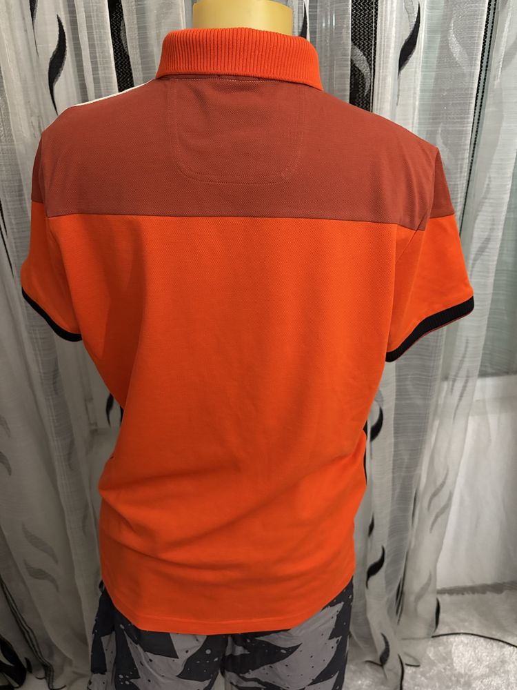 Hugo Boss тениски с яка