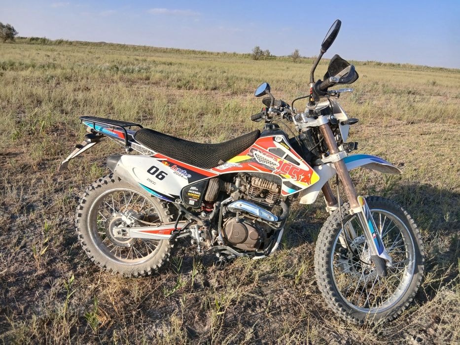 Мотоцикл 250 куб ендуро