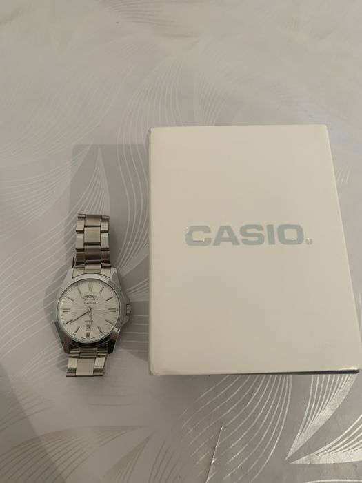 Наручные часы casio