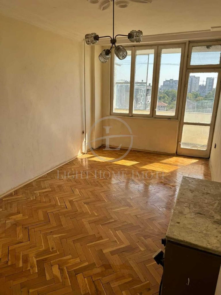Продава се Четиристаен апартамент в Пловдив, Кючук Париж - 104 кв.м за 1539 €/кв.м - Снимка #2