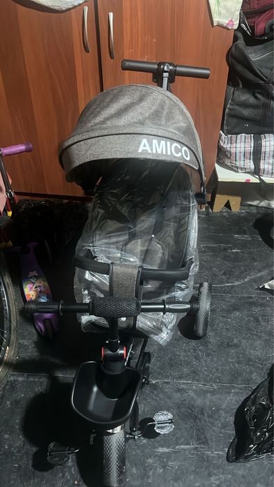 Трёхколёсный велосипед новый