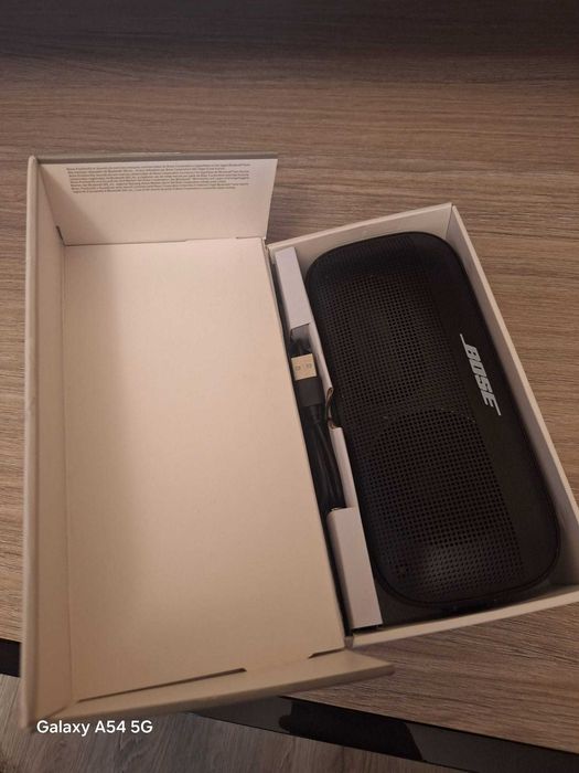 Bose soundlink flex noua, la cutie!