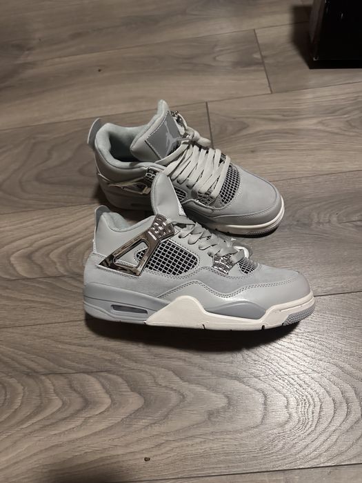 Jordan 4 Frozen