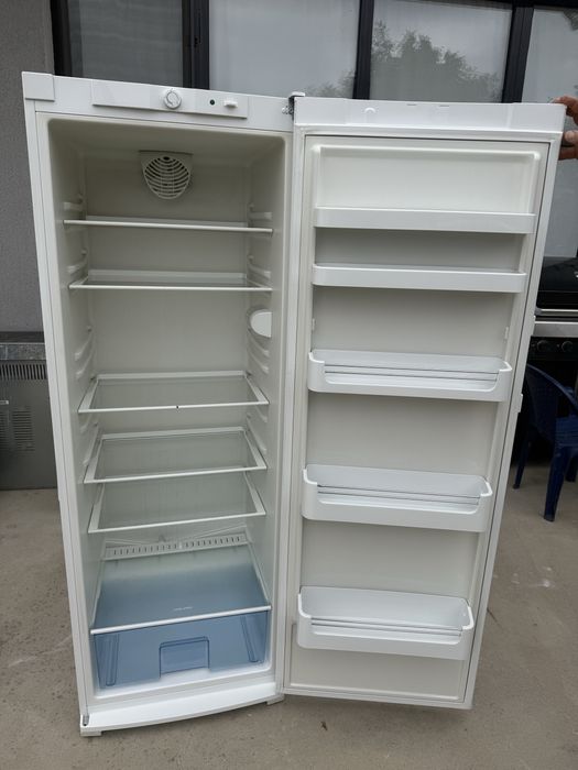 Хладилник - Охладител Bosch 170см