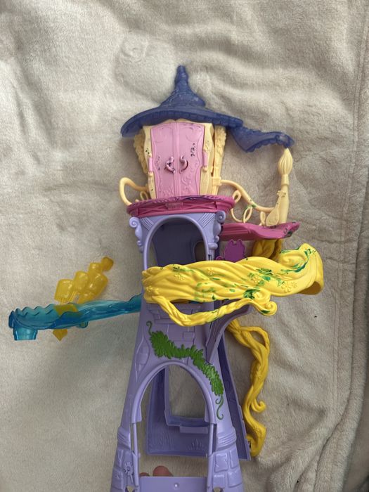 оригинальный домик рапунцель