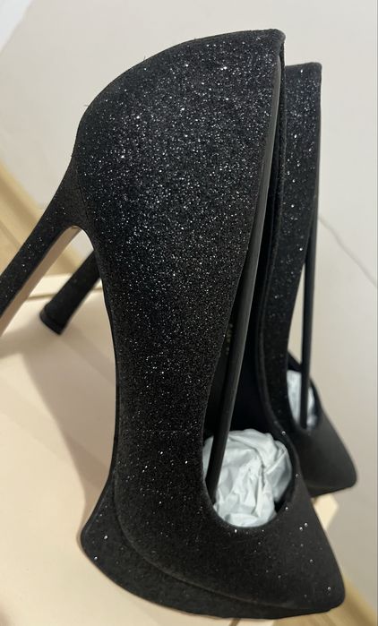 Официални черни обувки