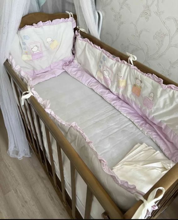 Детская кроватка