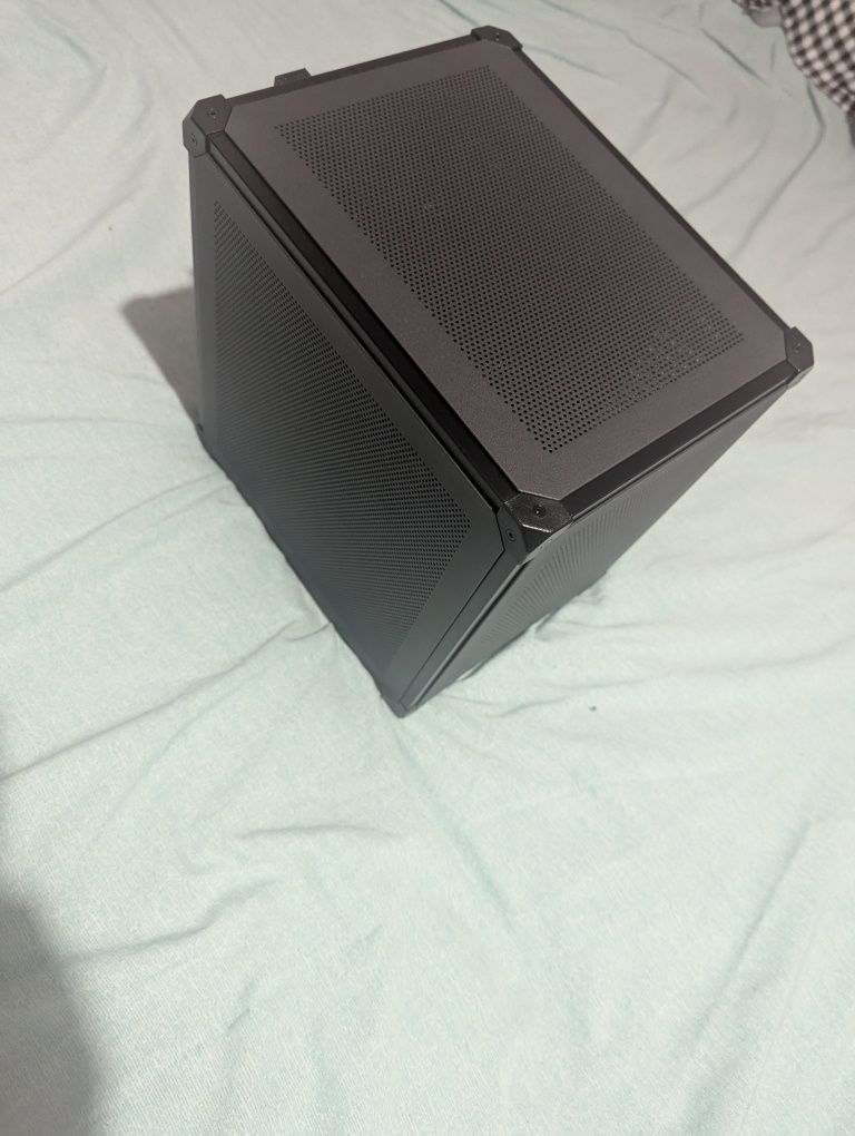 Mini PC Gaming RX 570, i3-10105F, 16GB RAM Nou asamblat
