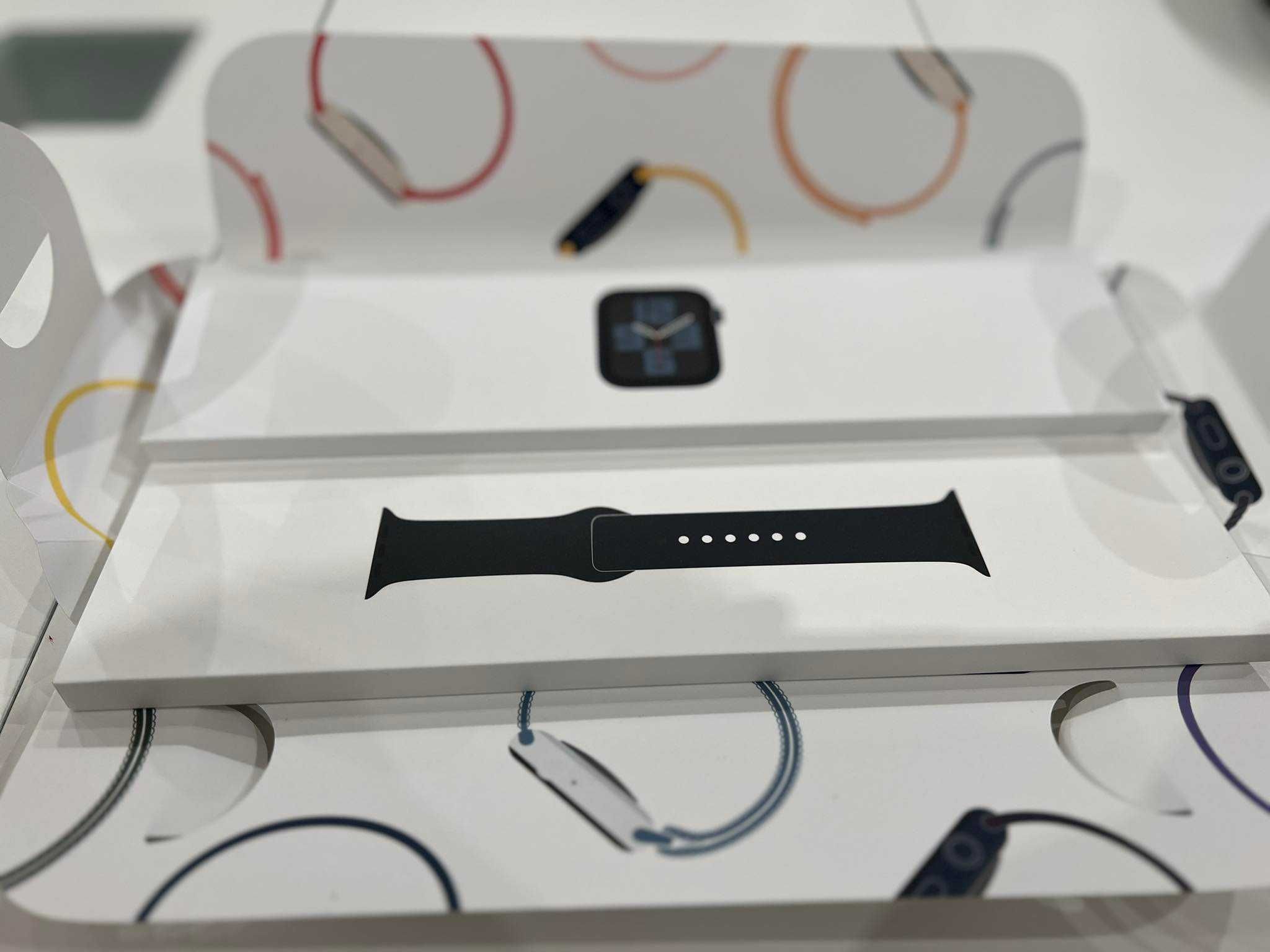 Часовник Apple Watch SE2 Midnight 44mm - като нов