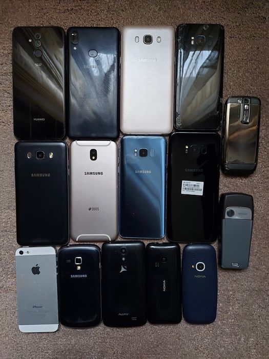 Telefoane pentru piese Samsung