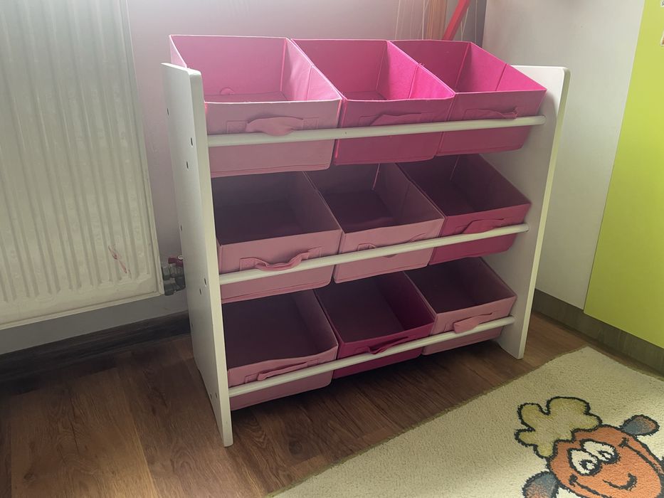 Детска етажерка за момичета