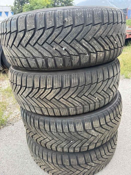 4 броя зимни гуми 16 цола Michelin 205/55/16