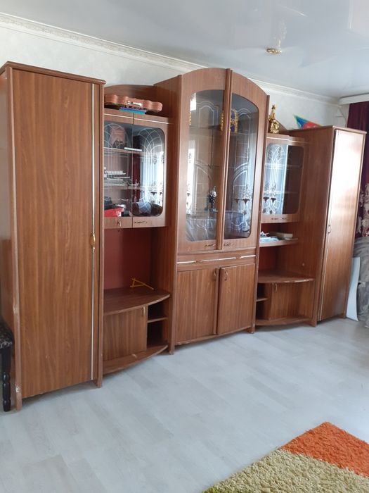 Продам б/у стенку