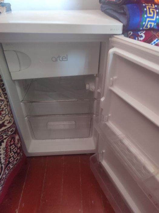 Холодильник б/у артель состояние хорошее