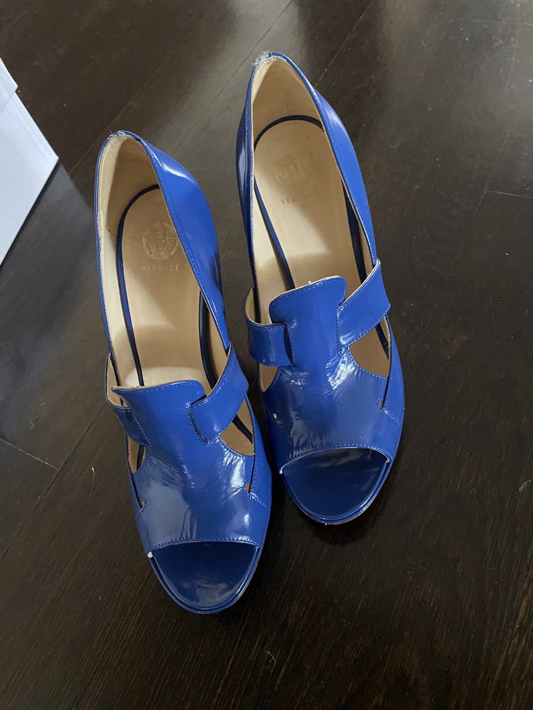 Pantofi cuvtoc VERSACE albastru electric 37