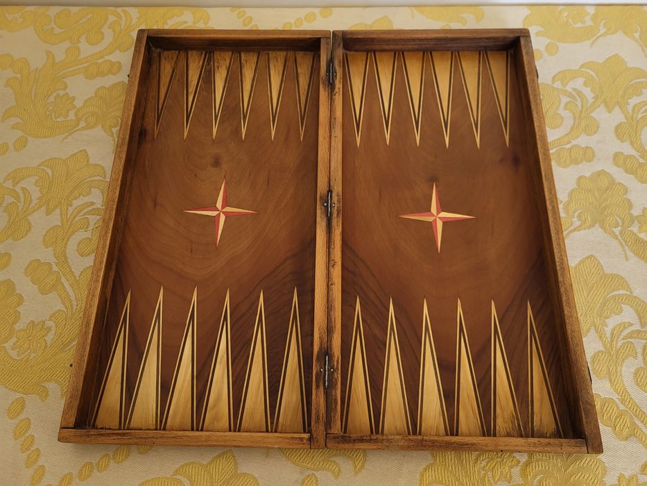 #1 Стар масивен дървен шах от най-големите