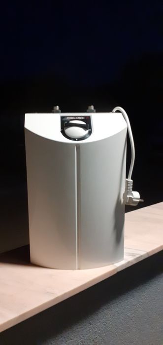 Boiler cu rezervor de 10 l