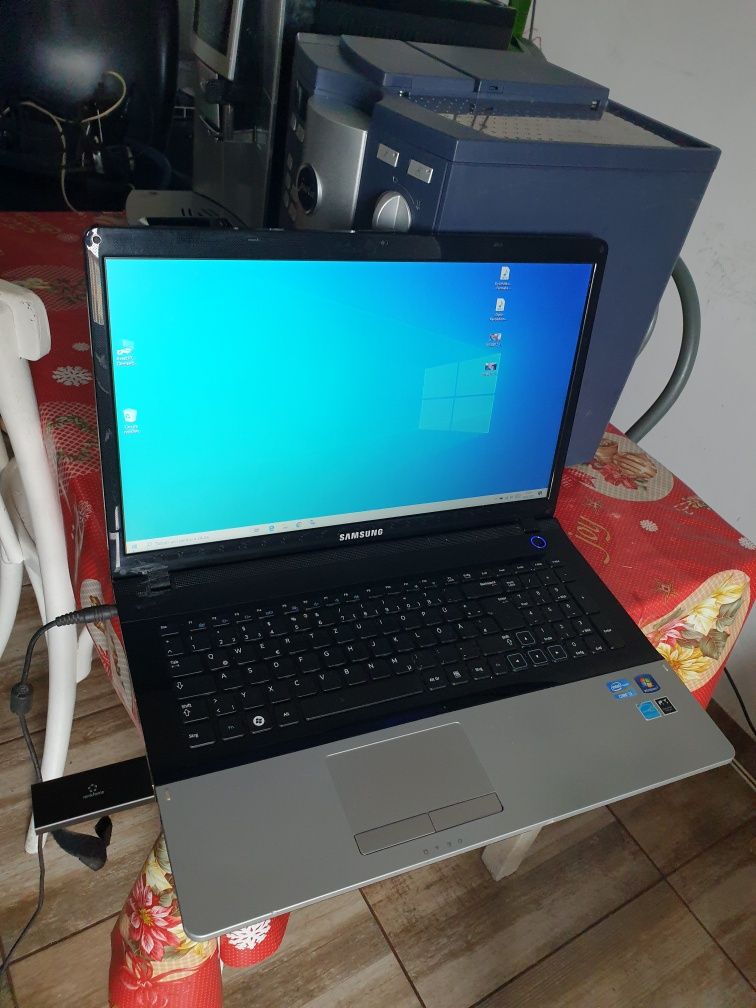 Samsung np300e7a i3 si r590 i5