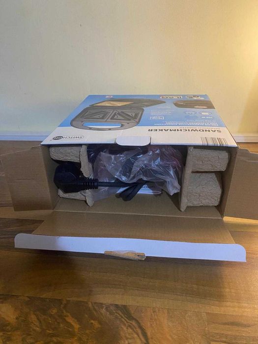 Сандвич машина Switchon – нова, неизползвана, в оригинална опаковка