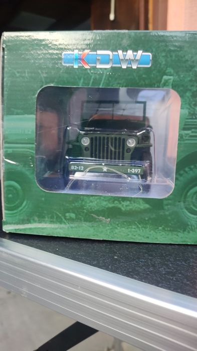 Macheta Jeep Willis model 1943 mărimea 1:18 din metal