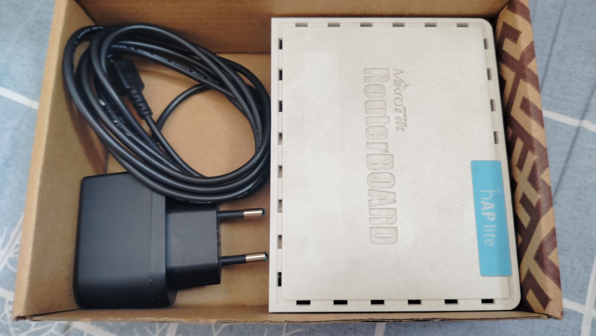 Продам роутеры mikrotik и zyxel