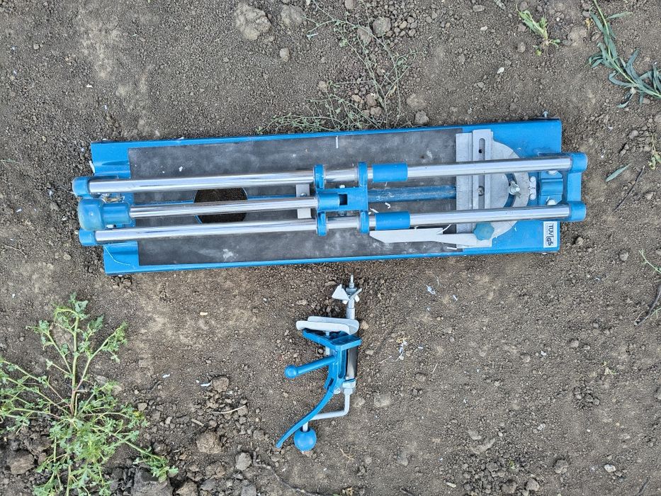 Mașină de tăiat gresia și faianta - negociabil