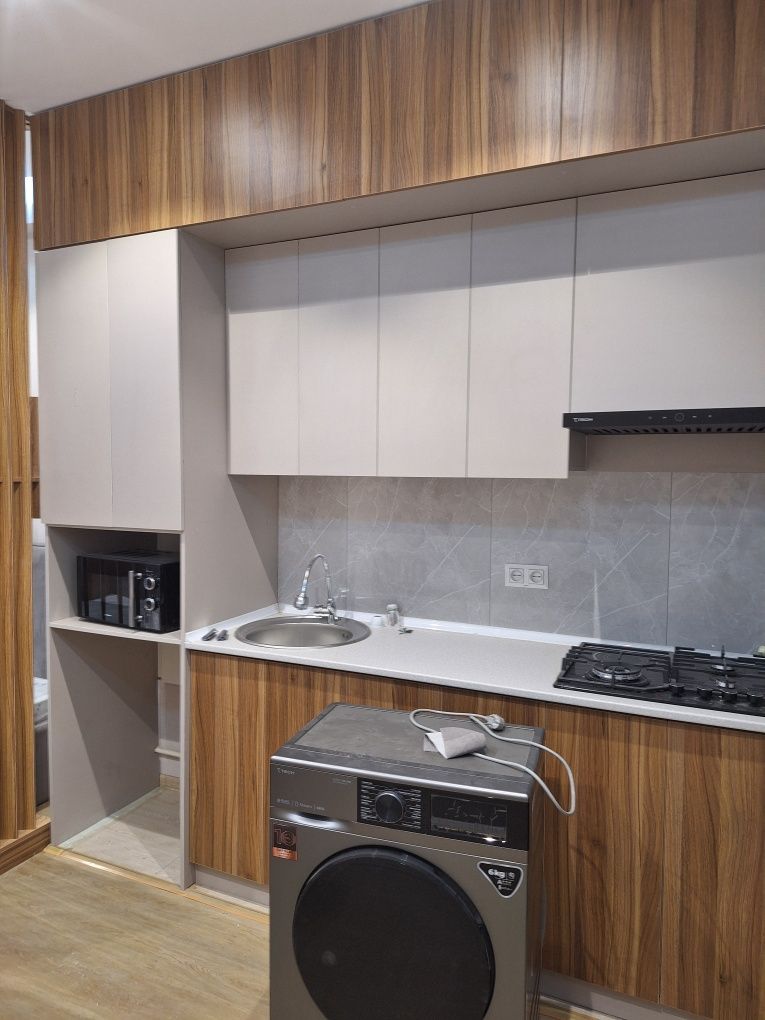Yakkasaroyda 1 xonalik uy studio remont 30 kv (ARENDA)
