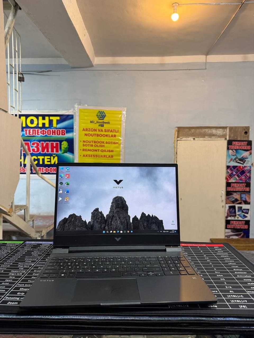 Мощный игравой ноутбук HP ViCTUS Intel Core i5-12450H