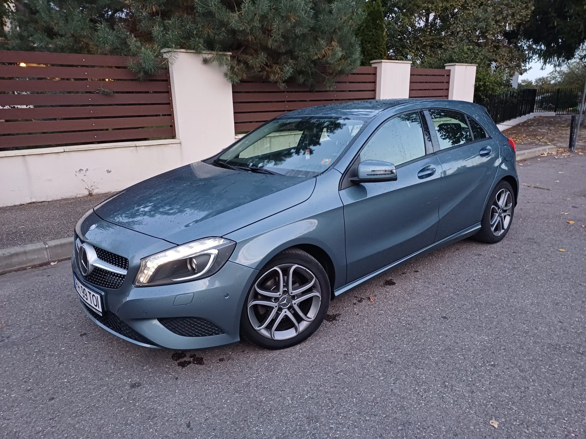 Mercedes a class 2014 faruri bixenon full led distronic