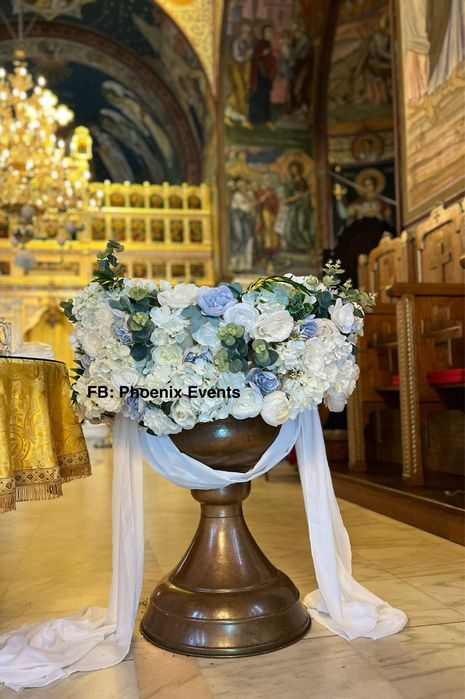 Aranjament cristelnita decor biserica botez tematica decoratiuni flora